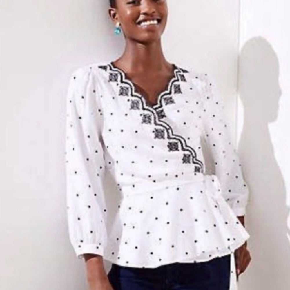 LOFT Women’s White and Black Wrap Blouse Size Small